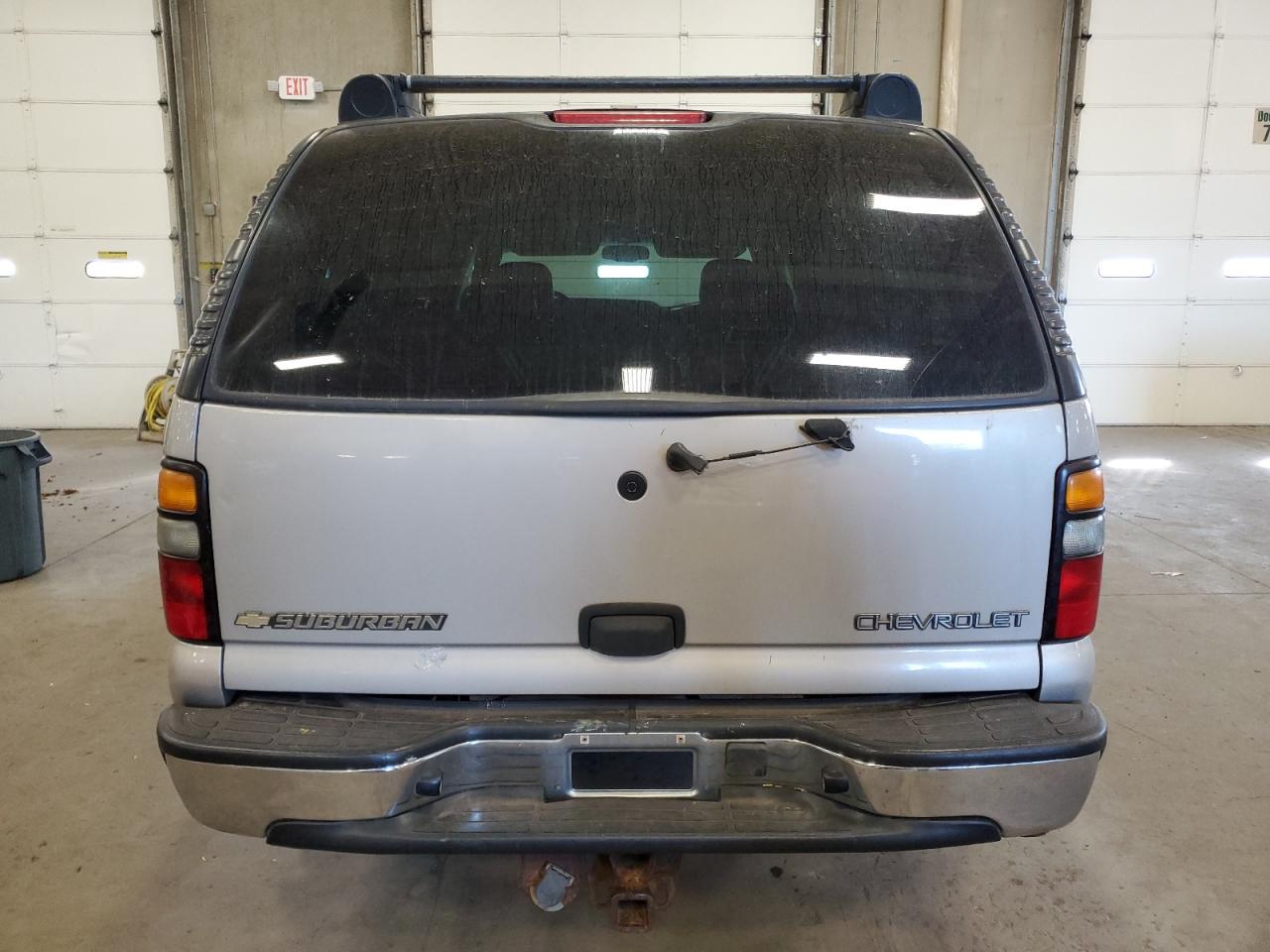 2004 Chevrolet Suburban K1500 VIN: 1GNFK16Z84J213236 Lot: 85944235