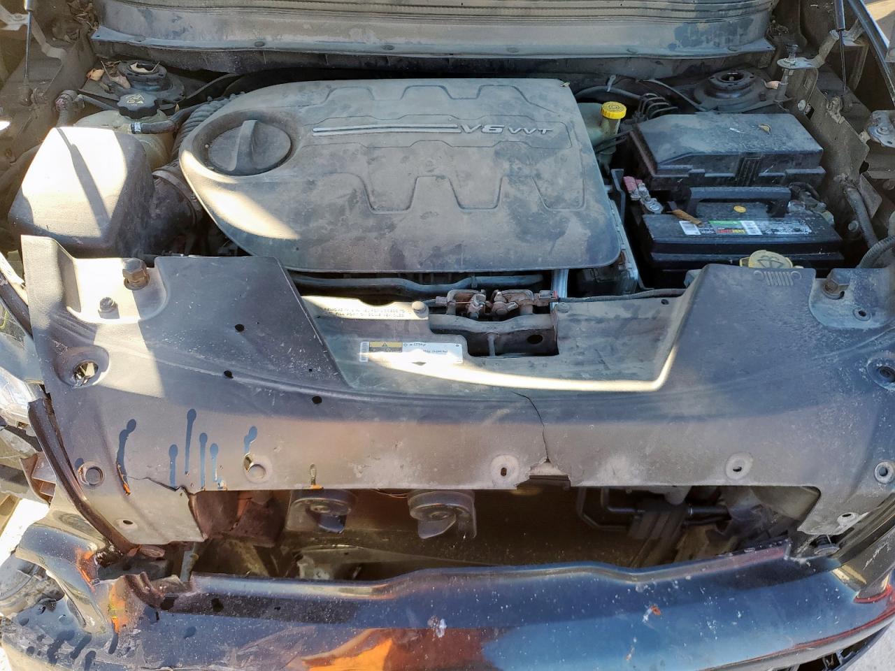 2016 Jeep Cherokee Latitude VIN: 1C4PJLCSXGW173218 Lot: 90801965