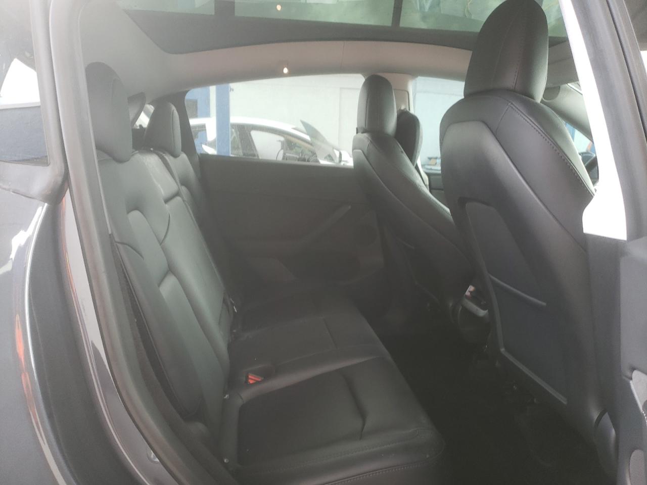 2023 Tesla Model Y VIN: 7SAYGDEFXPF644302 Lot: 84242095