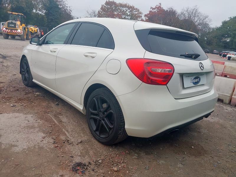 2014 MERCEDES-BENZ A180 BLUEEFFICIENCY SPORT A180 CDI BLUEEFFICIENCY SPORT 5DR
