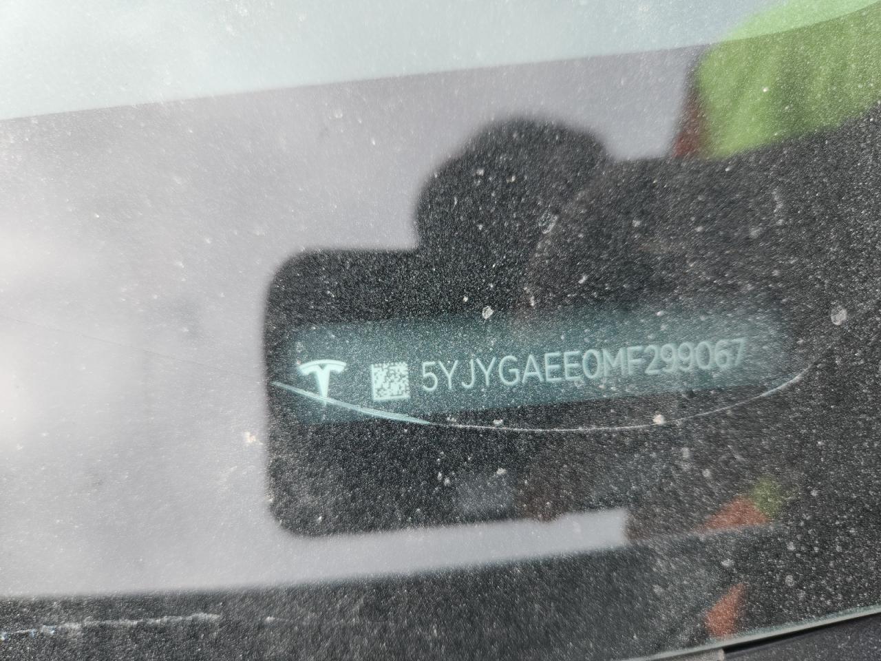 2021 Tesla Model Y VIN: 5YJYGAEE0MF299067 Lot: 85843355