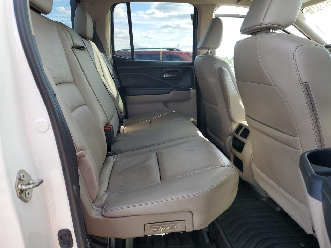 2017 Honda Ridgeline Rtl VIN: 5FPYK3F64HB012165 Lot: 85113315