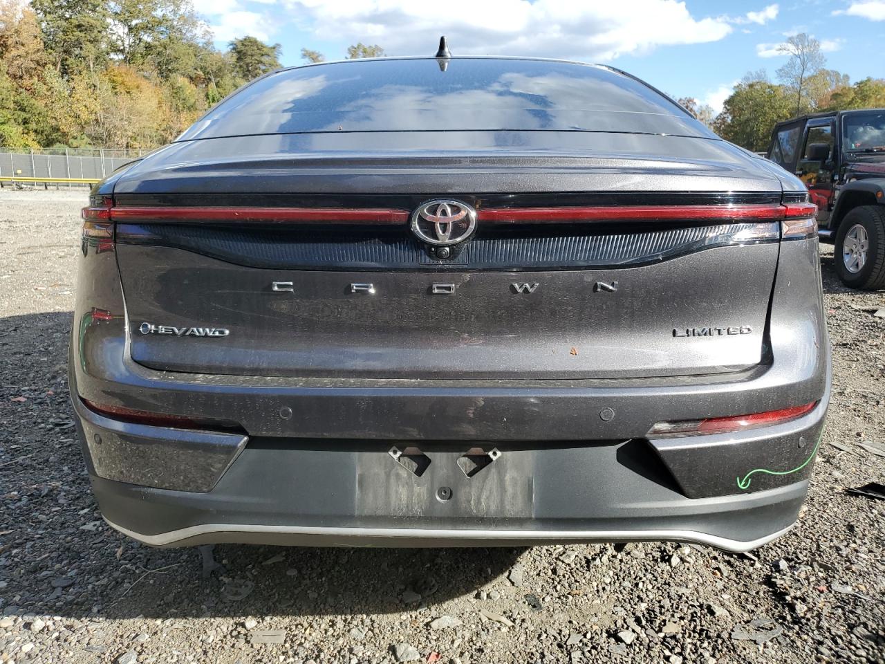 2024 Toyota Crown Xle VIN: JTDAAAAF7R3030621 Lot: 89503765