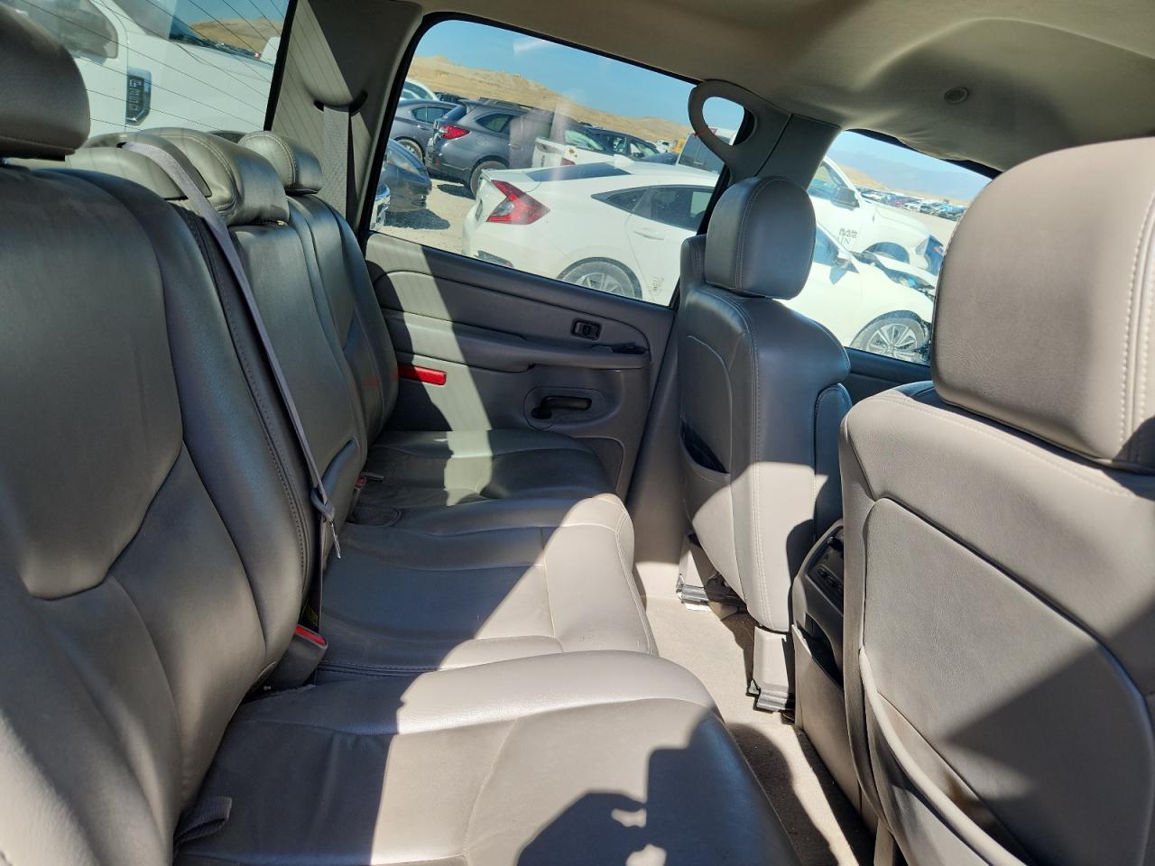 2005 Chevrolet Silverado K2500 Heavy Duty VIN: 1GCHK23245F853415 Lot: 82228315