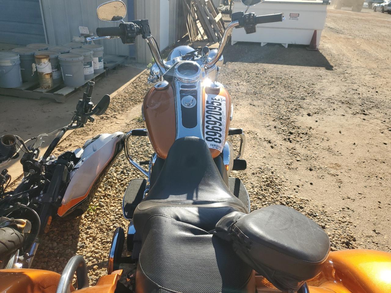 2015 Harley-Davidson Flrt Free Wheeler VIN: 1HD1MCM1XFB851151 Lot: 89692095