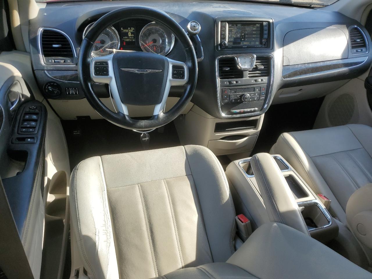 2016 Chrysler Town & Country Touring VIN: 2C4RC1BG7GR302951 Lot: 82260235