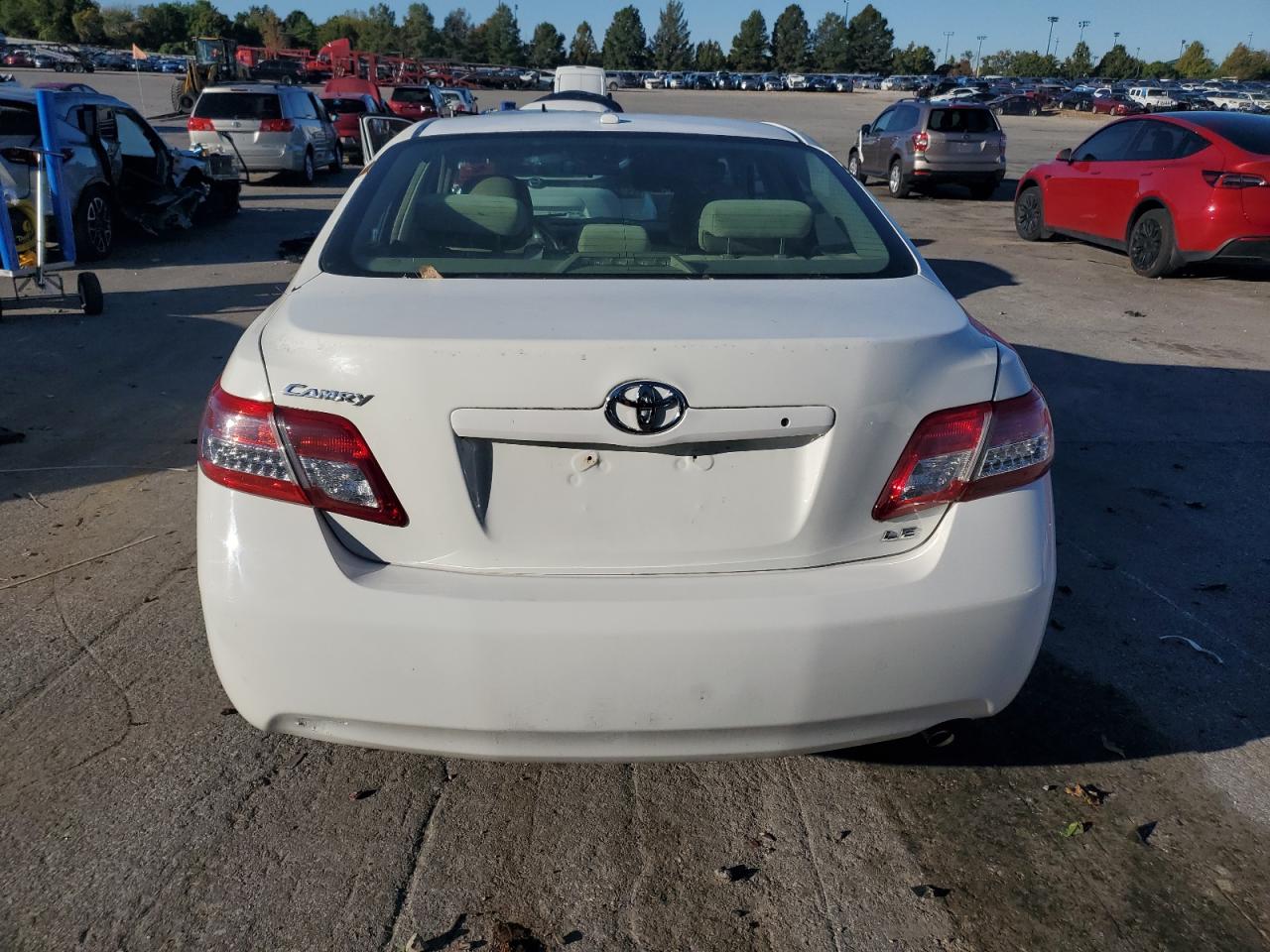2010 Toyota Camry Base VIN: 4T1BF3EK3AU517057 Lot: 82600205