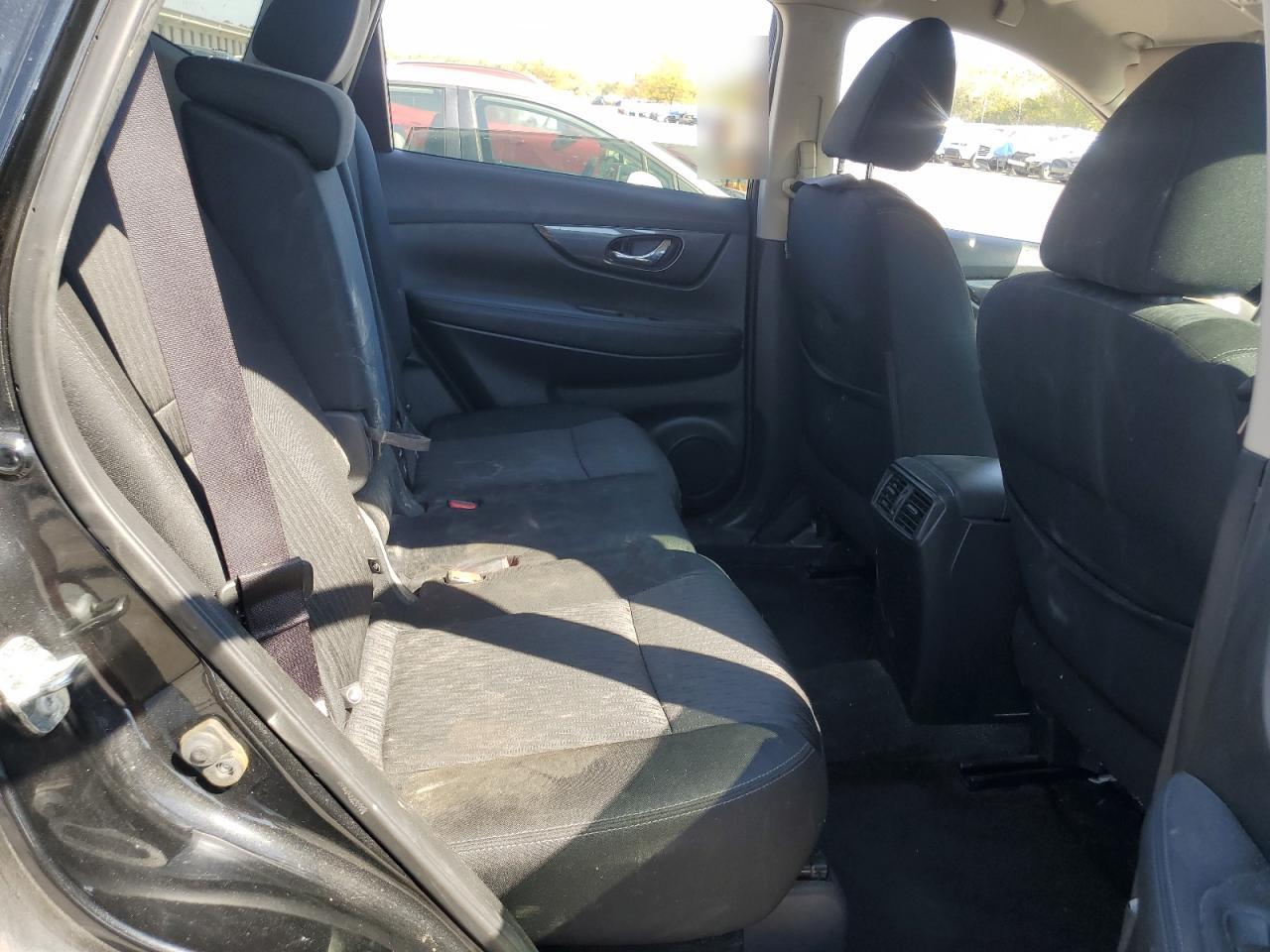 2017 Nissan Rogue S VIN: KNMAT2MT4HP617173 Lot: 84923095