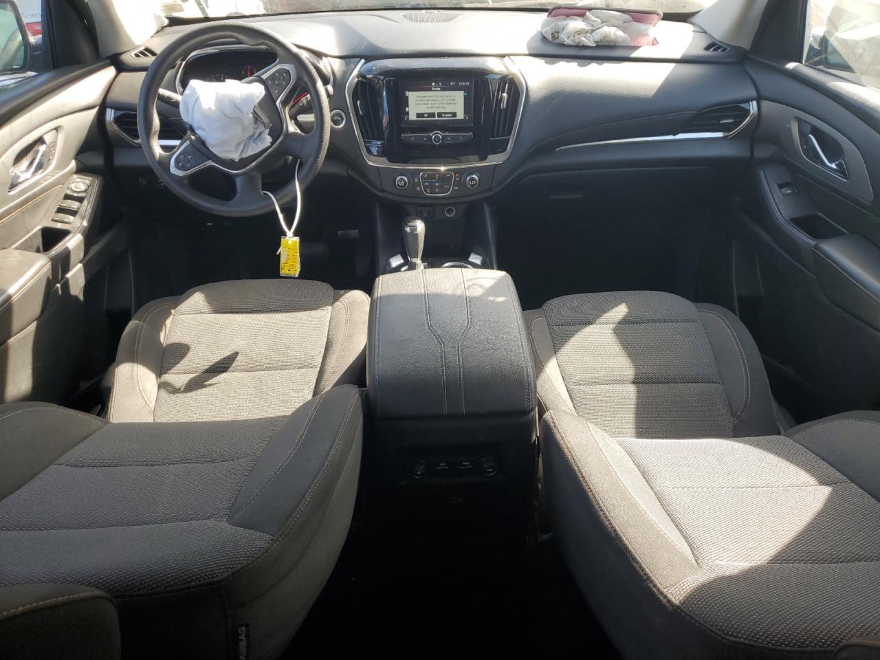 2018 Chevrolet Traverse Ls VIN: 1GNEVFKW2JJ205348 Lot: 84014945