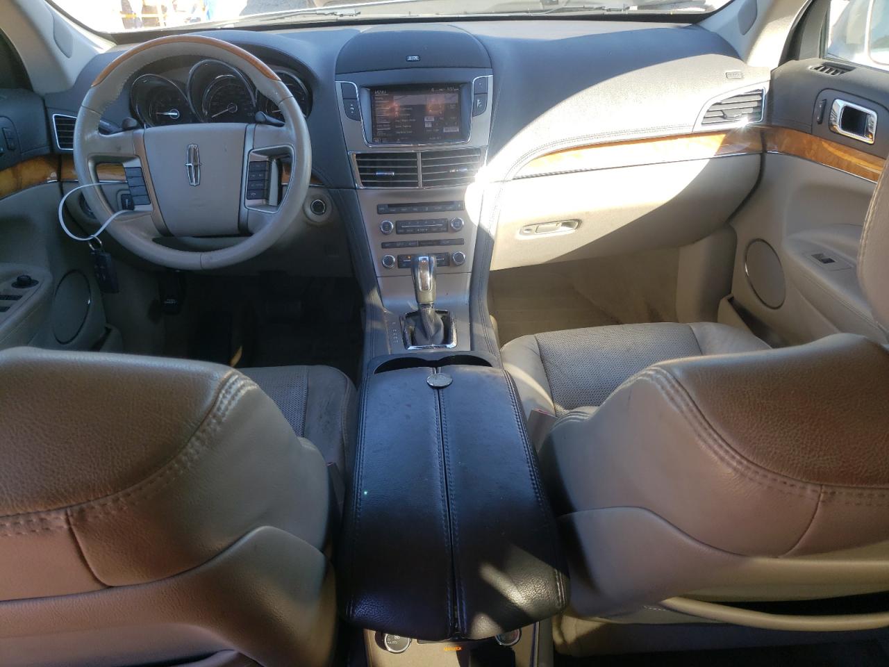 2011 Lincoln Mkt VIN: 2LMHJ5AT2BBJ53437 Lot: 85934875