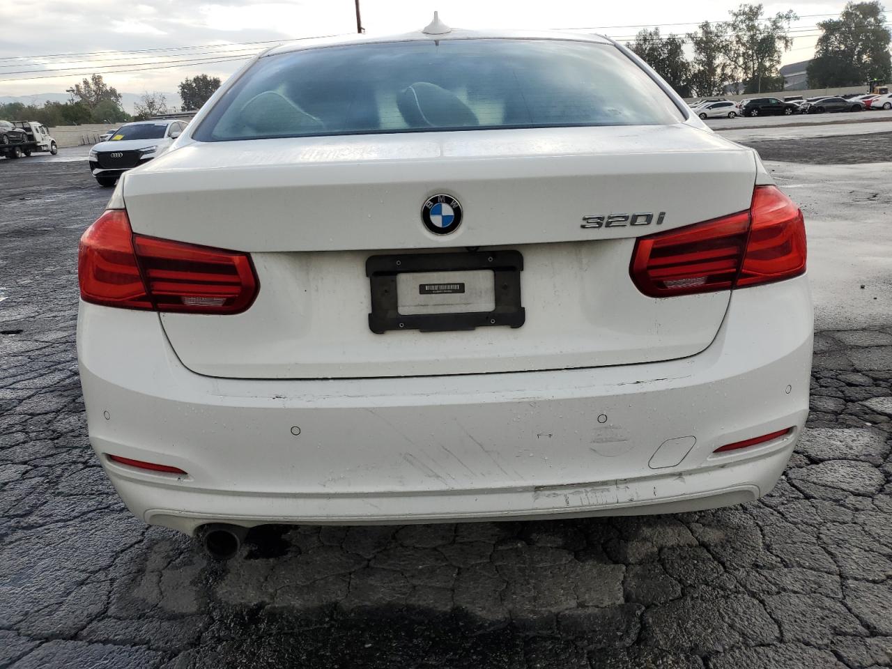 2016 BMW 320 I VIN: WBA8A9C51GK619231 Lot: 85876185