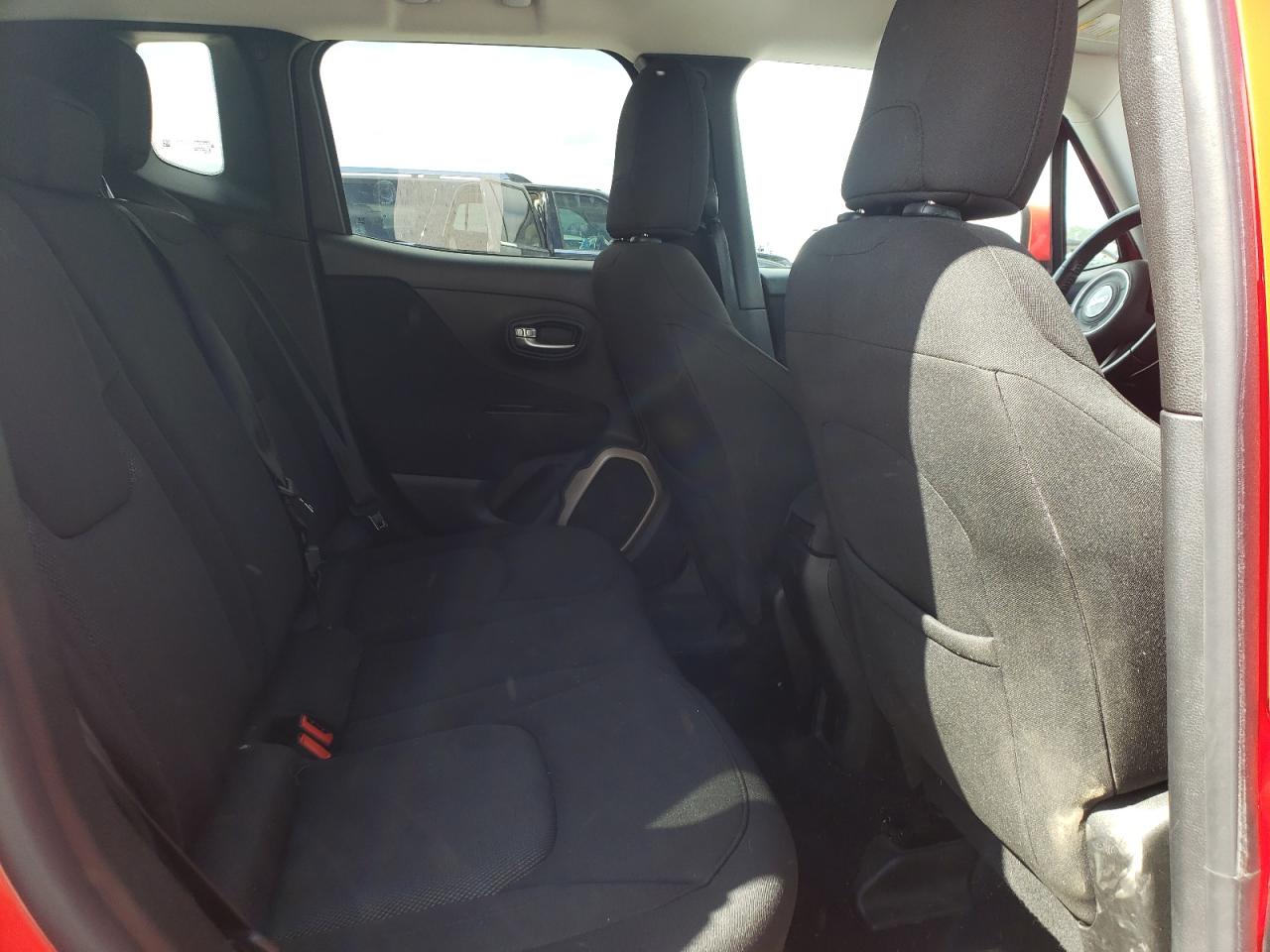 2016 Jeep Renegade Latitude VIN: ZACCJABTXGPE36950 Lot: 85751655