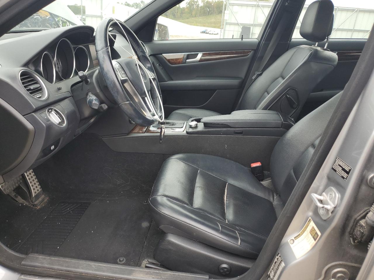 2012 Mercedes-Benz C 300 4Matic VIN: WDDGF8BB1CR229075 Lot: 82571055
