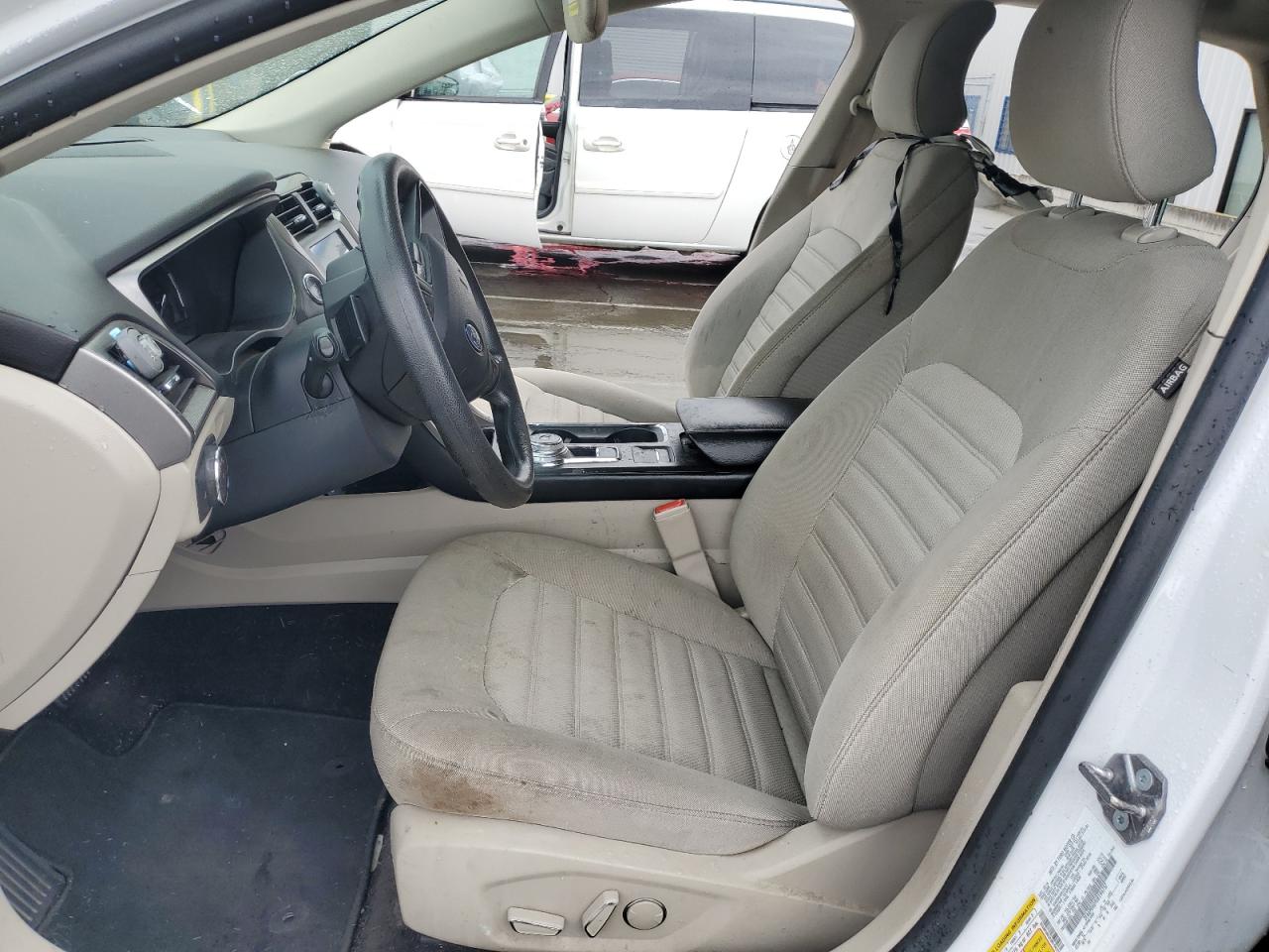 2018 Ford Fusion Se VIN: 3FA6P0HD9JR194757 Lot: 82464715