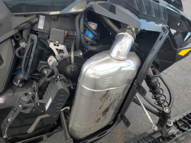 2024 SKIDOO SUMMIT X  