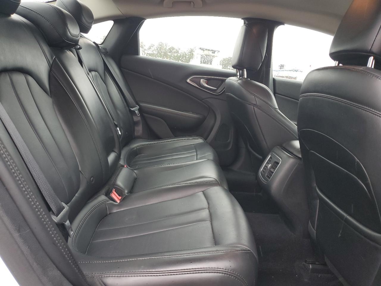 2017 Chrysler 200 Limited VIN: 1C3CCCAG6HN503875 Lot: 90089255