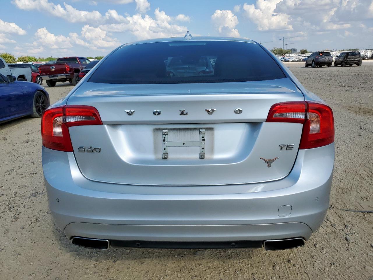 2015 Volvo S60 Premier VIN: YV140MFK8F1344612 Lot: 86111335