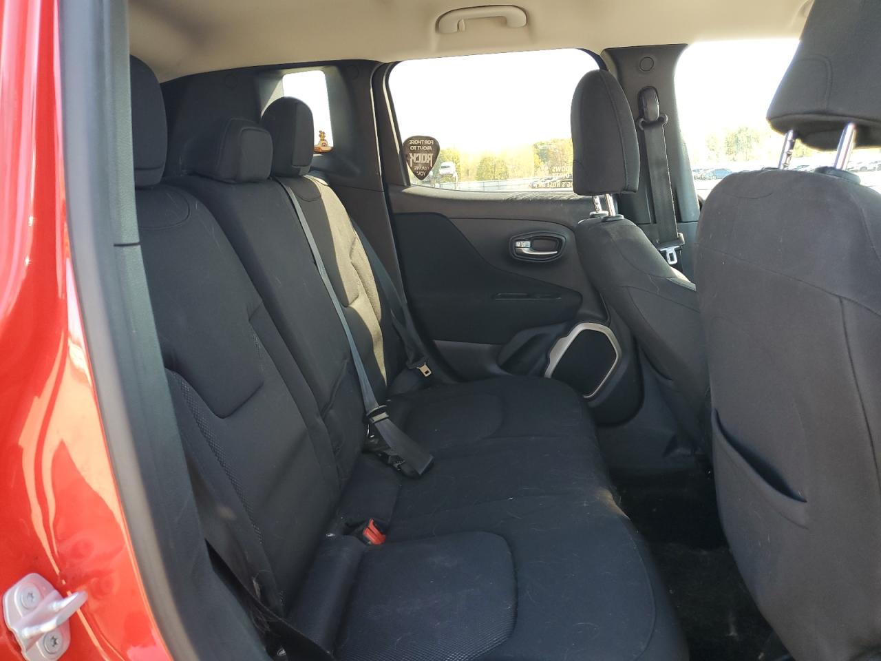 2015 Jeep Renegade Latitude VIN: ZACCJABH0FPB63908 Lot: 86262615