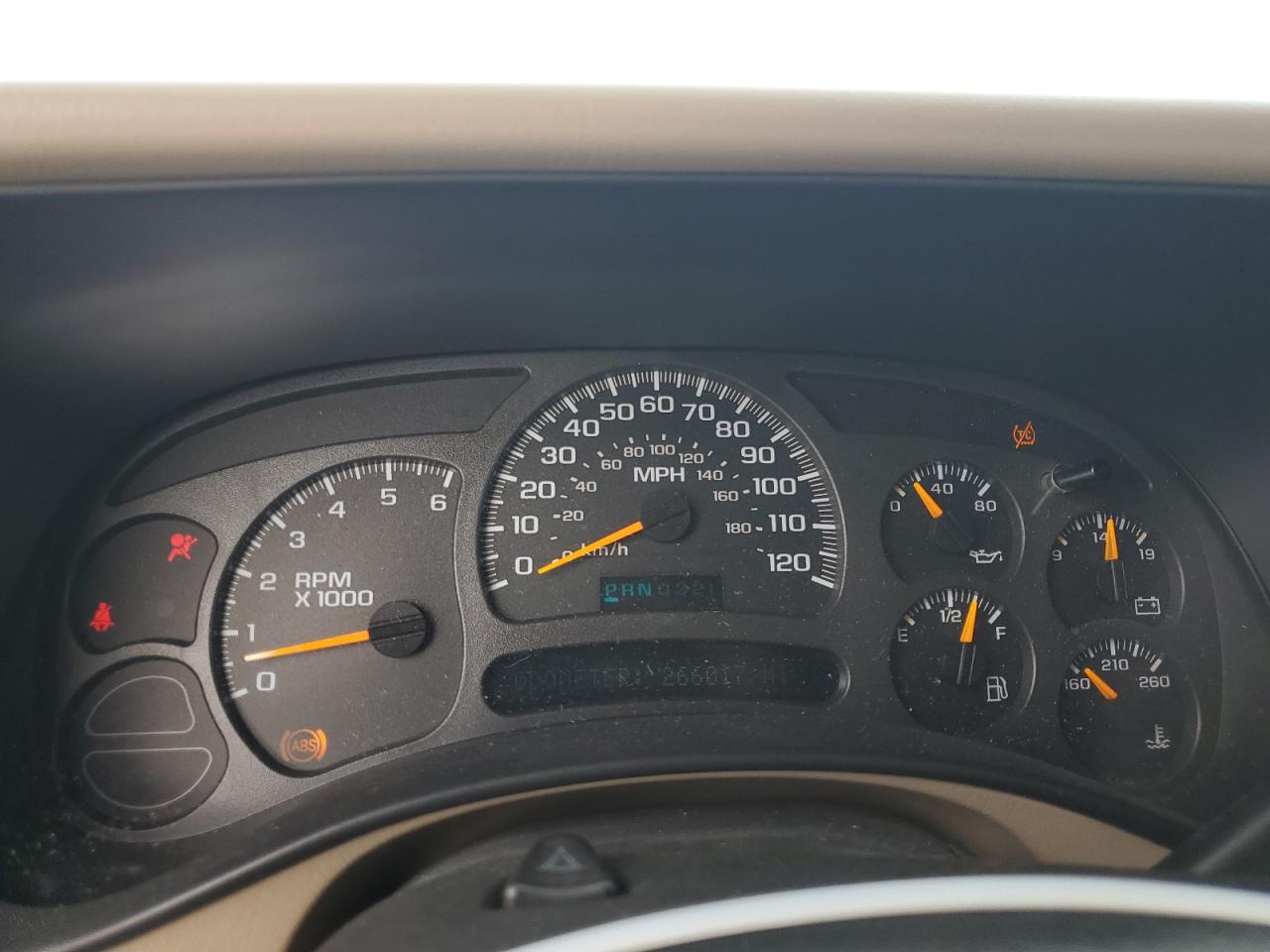 2004 GMC Yukon VIN: 1GKEC13Z04R260675 Lot: 82274885