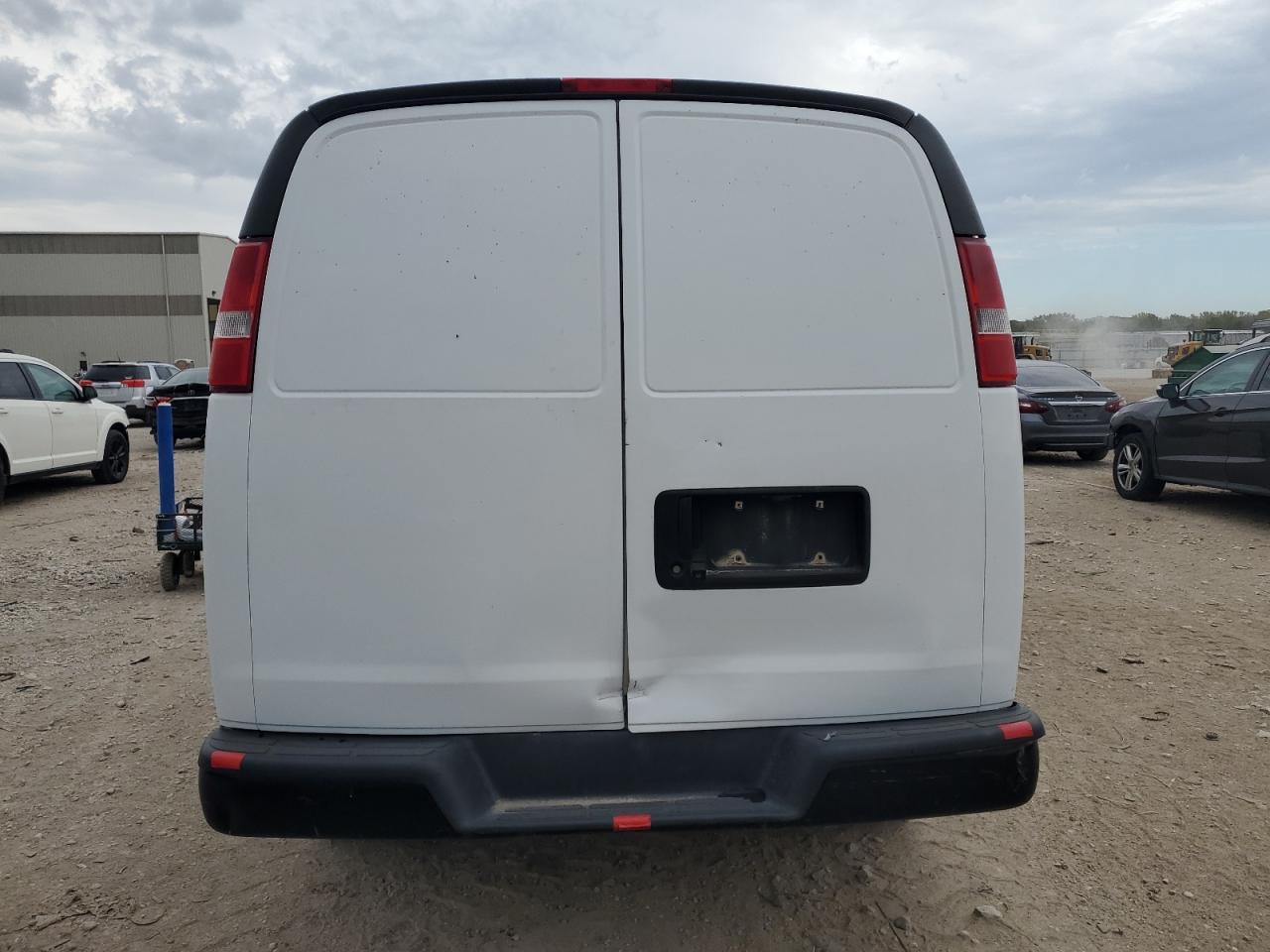 2017 Chevrolet Express G2500 VIN: 1GCWGAF10H1306861 Lot: 85671015