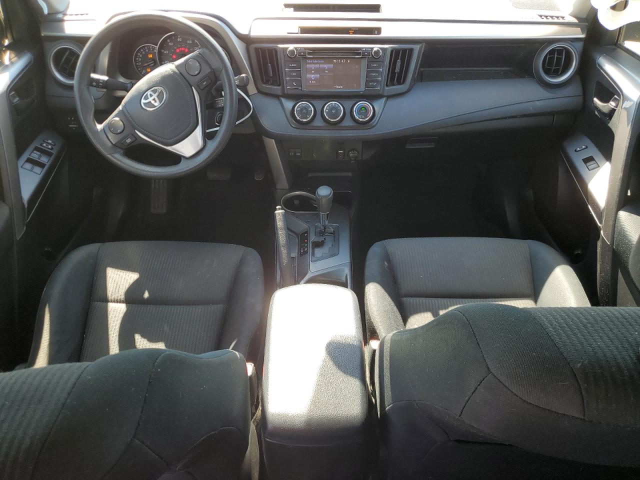 2016 Toyota Rav4 Le VIN: JTMZFREV2GJ074880 Lot: 82456605