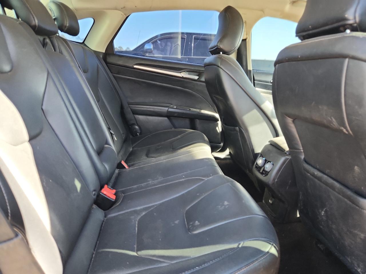 2019 Ford Fusion Titanium VIN: 3FA6P0K95KR217120 Lot: 89710045