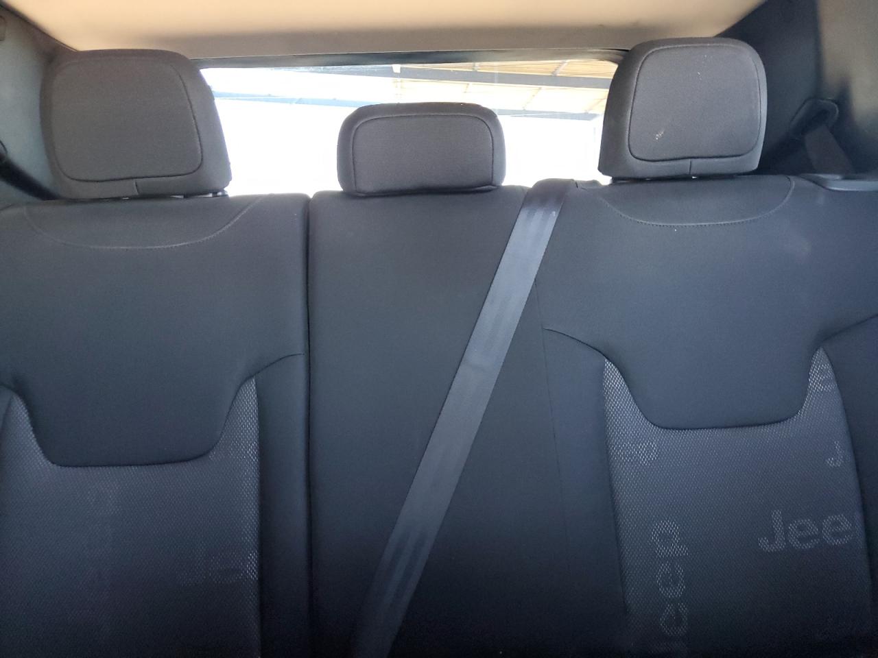 2017 Jeep Renegade Latitude VIN: ZACCJABB7HPF76401 Lot: 85355255