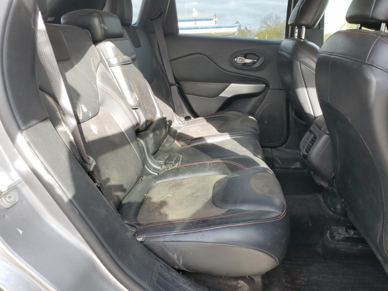 2018 Jeep Cherokee Trailhawk VIN: 1C4PJMBB4JD569106 Lot: 89515485