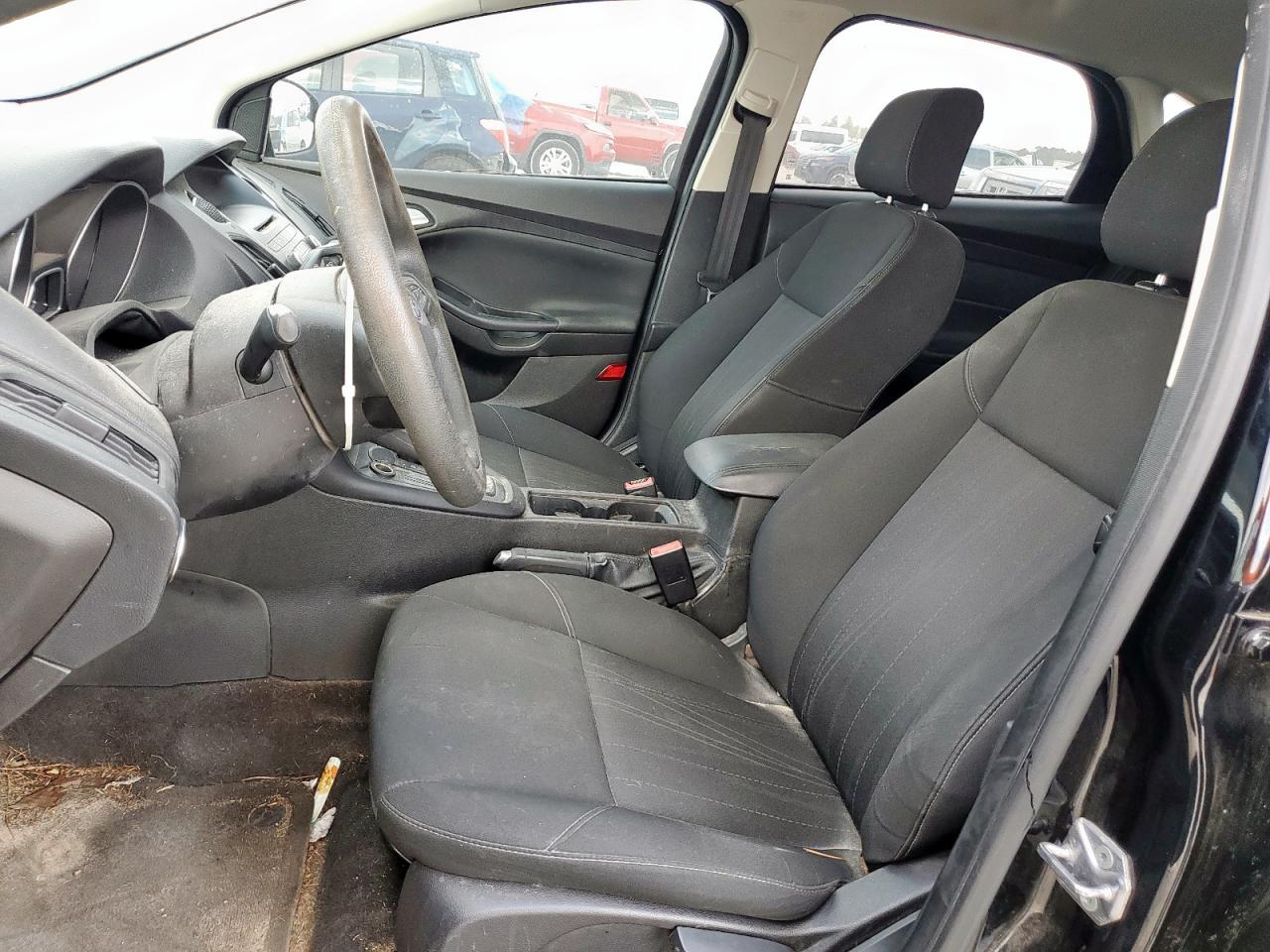 2016 Ford Focus Se VIN: 1FADP3F21GL225162 Lot: 84987305