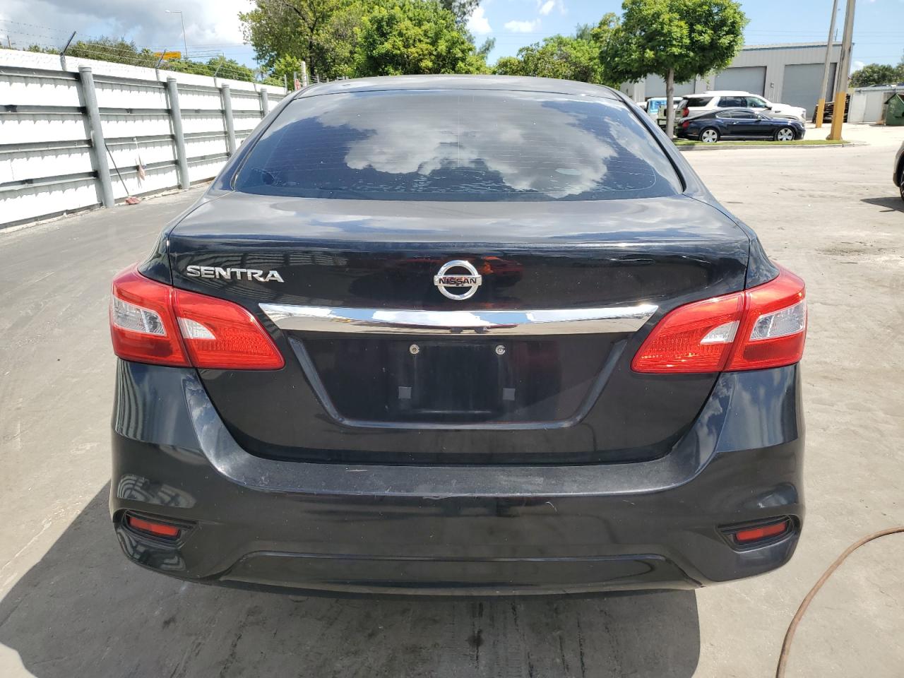 2017 Nissan Sentra S VIN: 3N1AB7AP0HY400793 Lot: 84956265