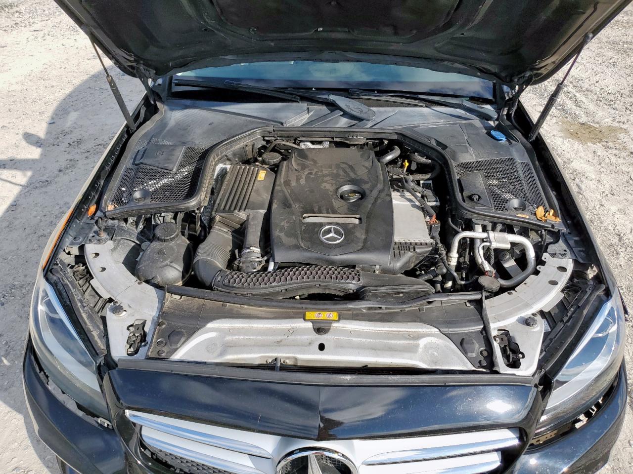 2017 Mercedes-Benz C 300 VIN: 55SWF4JB4HU204036 Lot: 90355495
