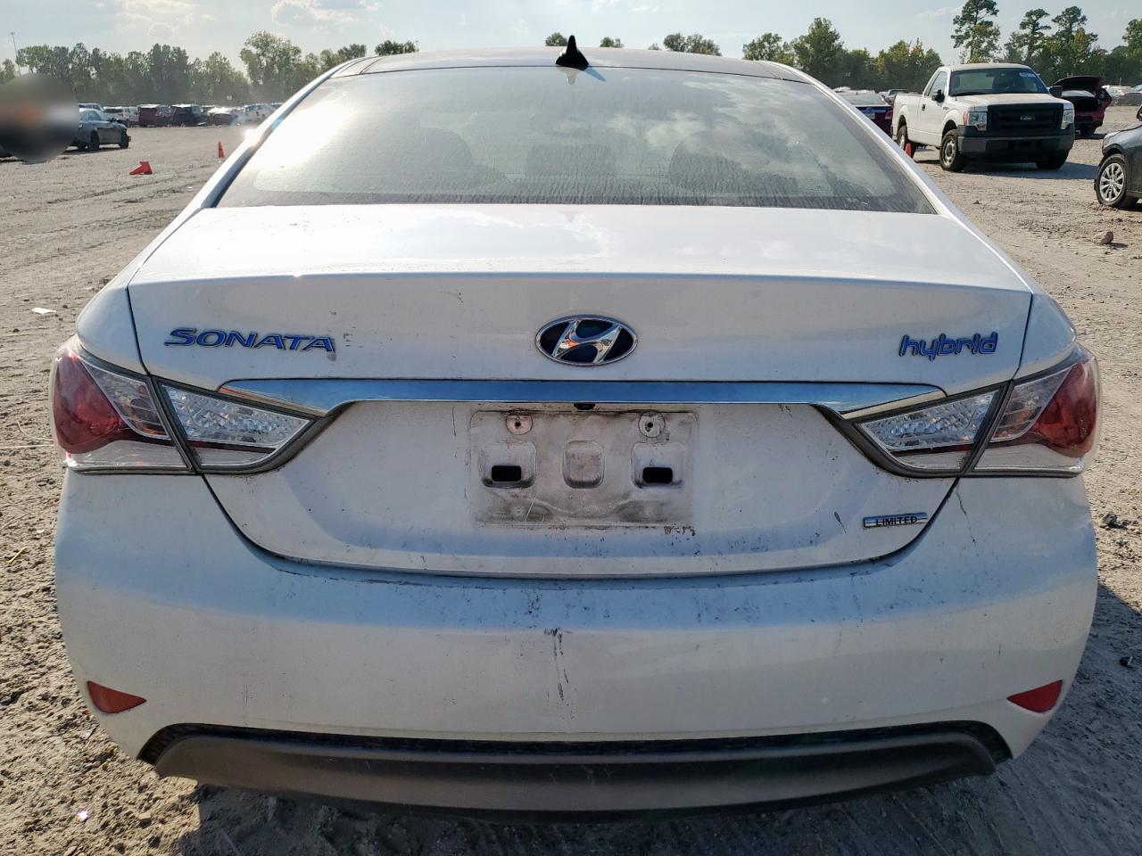 2015 Hyundai Sonata Hybrid VIN: KMHEC4A4XFA127553 Lot: 84302005