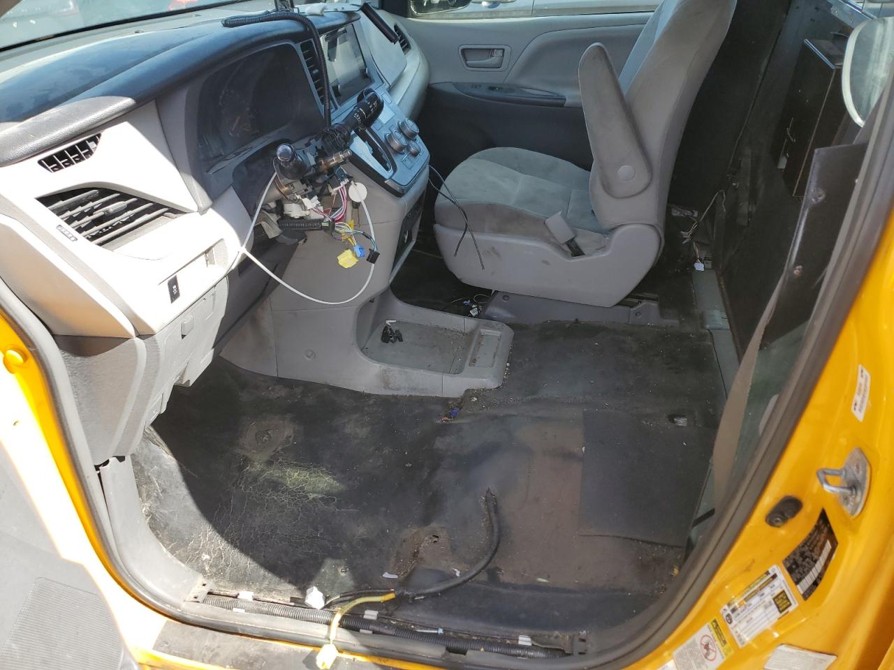 2016 Toyota Sienna VIN: 5TDZK3DC2GS705008 Lot: 85184275