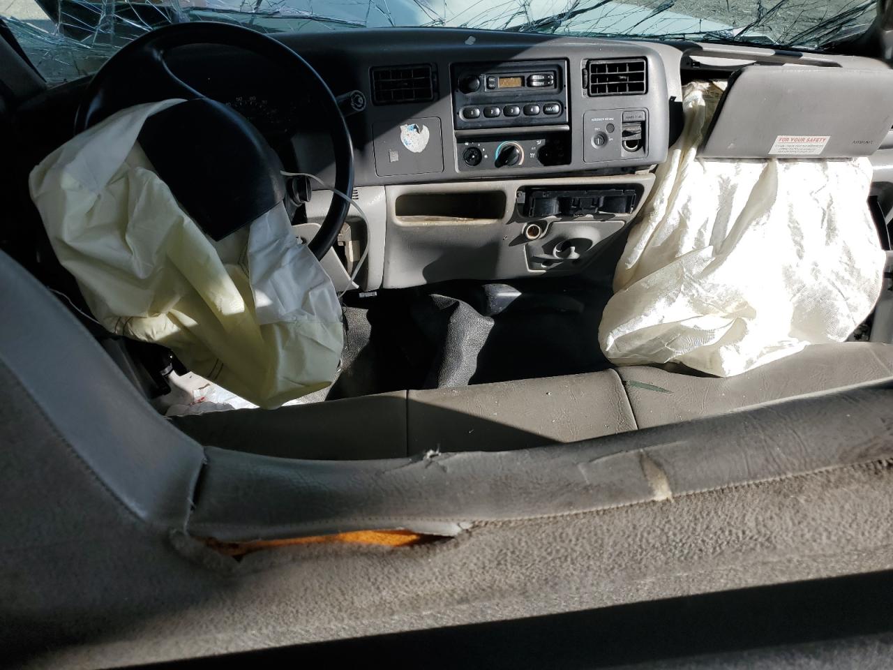 2001 Ford F250 Super Duty VIN: 1FTNF20L81ED33125 Lot: 89649325