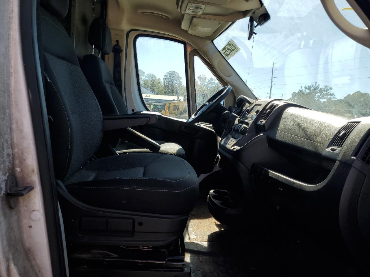2018 Ram Promaster 2500 2500 High VIN: 3C6TRVDG1JE117478 Lot: 89455975