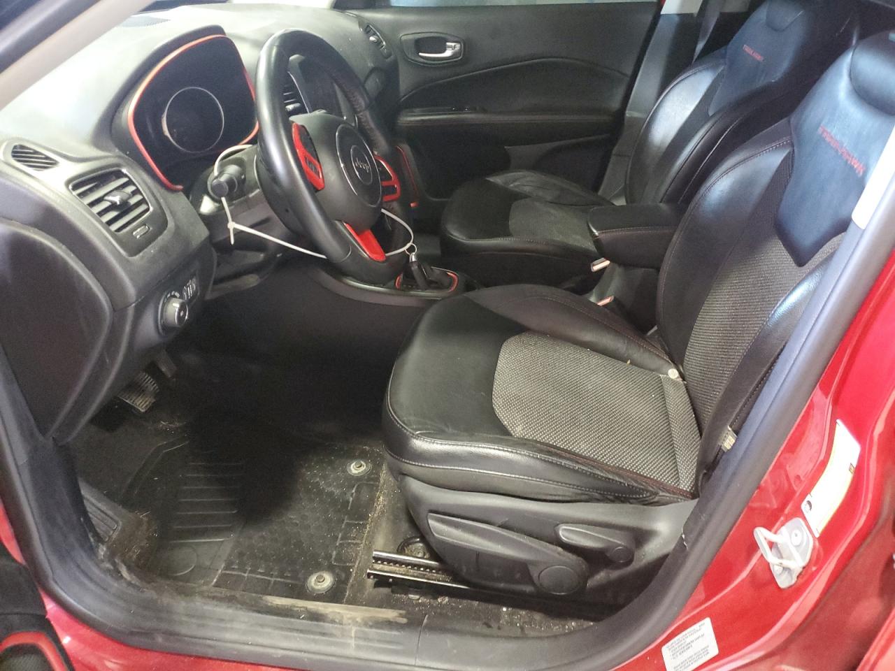 2018 Jeep Compass Trailhawk VIN: 3C4NJDDB9JT117084 Lot: 82294045