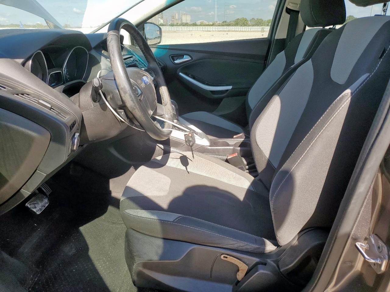 2012 Ford Focus Se VIN: 1FAHP3K22CL476211 Lot: 85779295