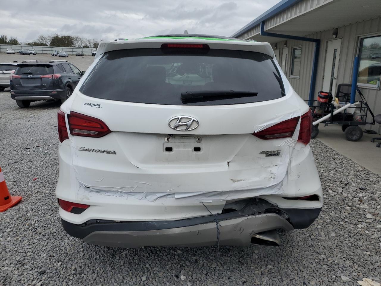 2017 Hyundai Santa Fe Sport VIN: 5NMZUDLB7HH040894 Lot: 81999995