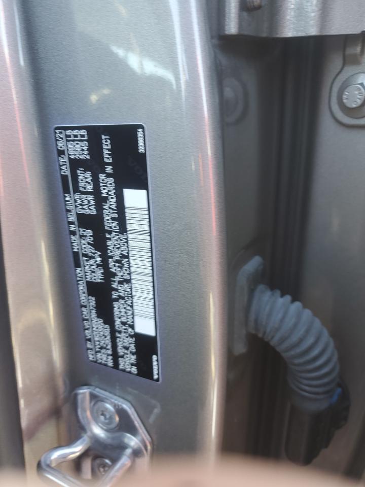 2022 Volvo Xc40 T5 R-Design VIN: YV4162UM5N2647322 Lot: 89903175