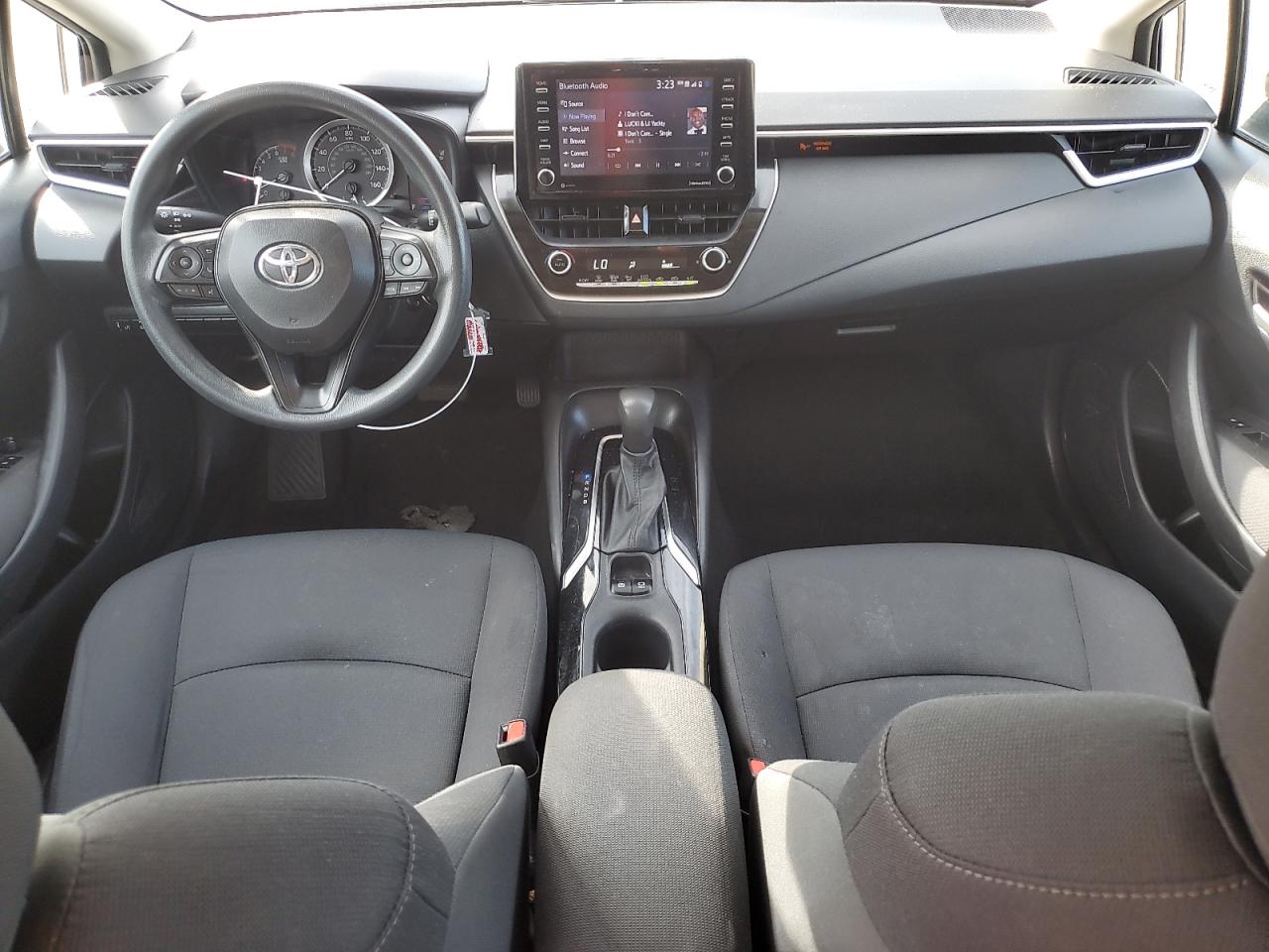 5YFEPMAE2MP209447 2021 Toyota Corolla Le