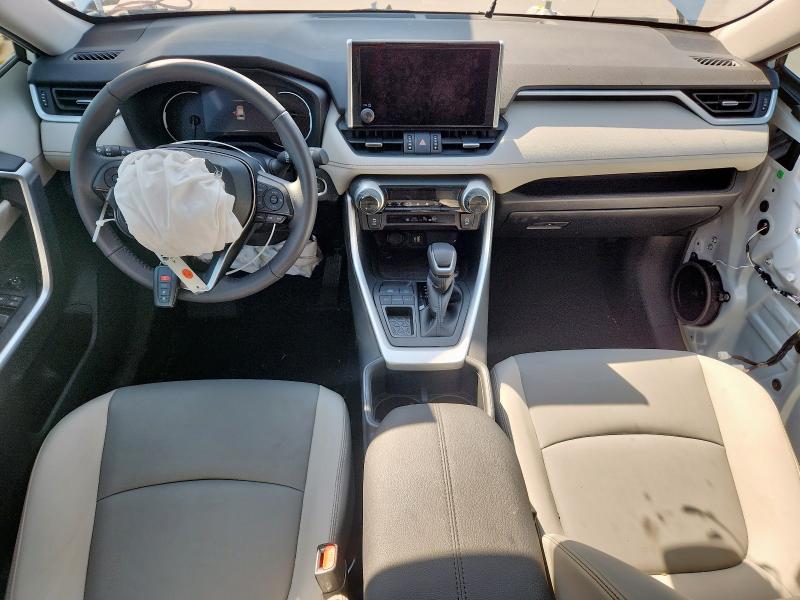  TOYOTA RAV4 2024 Белы