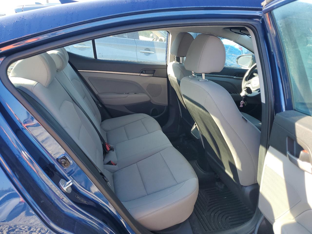 2018 Hyundai Elantra Sel VIN: 5NPD84LF3JH213529 Lot: 82403355