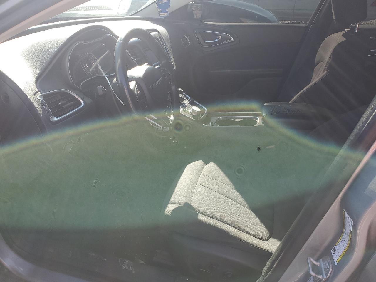 2015 Chrysler 200 Limited VIN: 1C3CCCAB4FN647474 Lot: 82757365