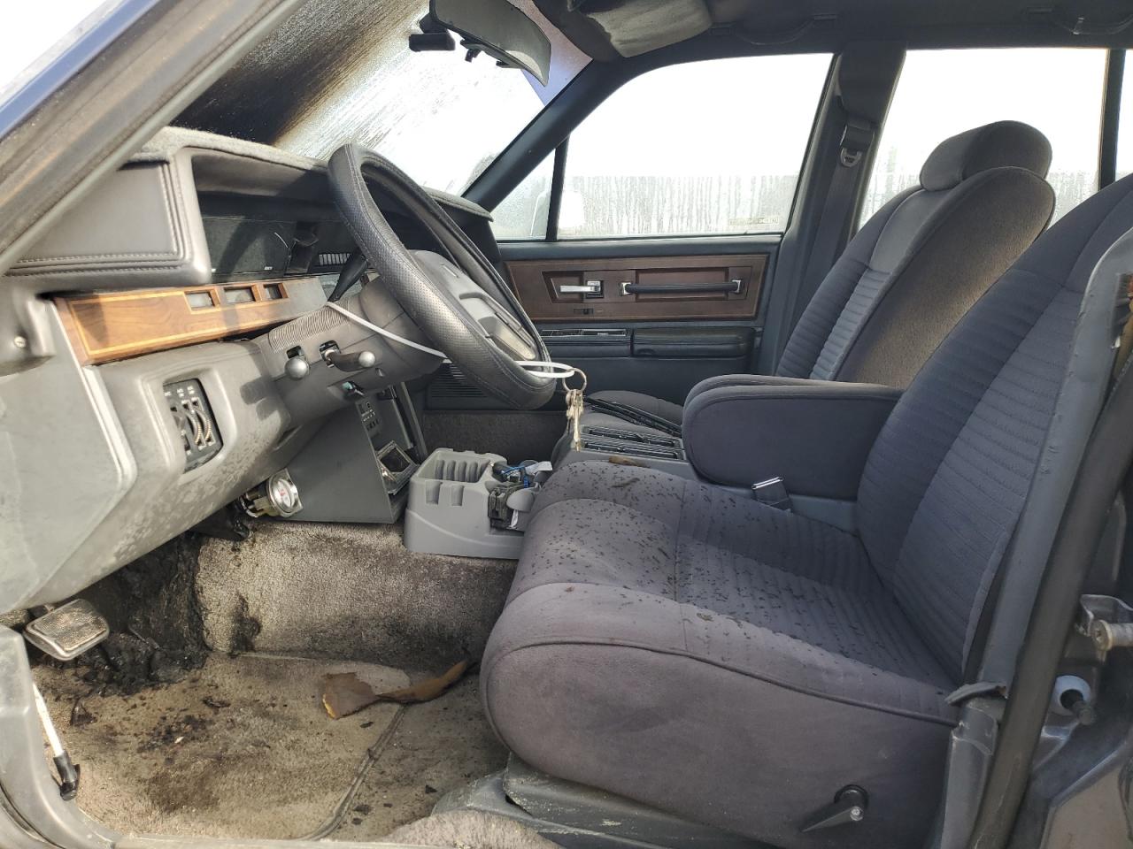 1985 Lincoln Continental VIN: 1MRBP97F4FY685923 Lot: 85125385