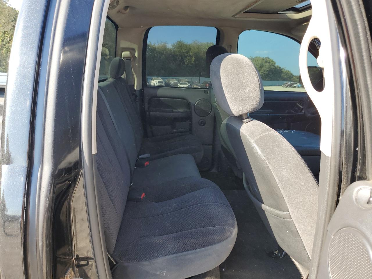 2005 Dodge Ram 1500 St VIN: 1D7HA18D45S266197 Lot: 81935195