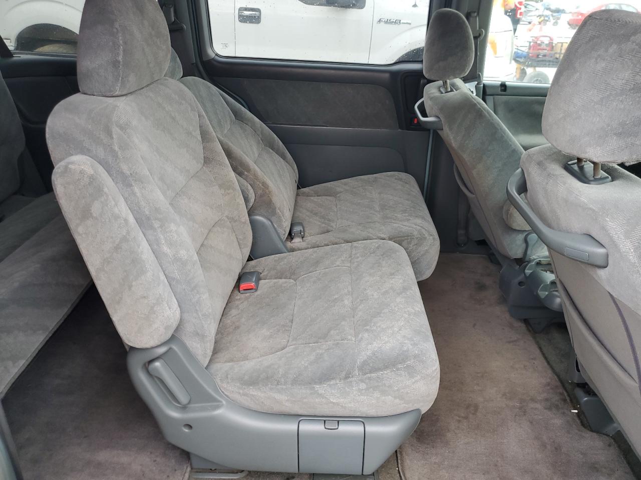 2002 Honda Odyssey VIN: 2HKRL18652H587329 Lot: 82278205