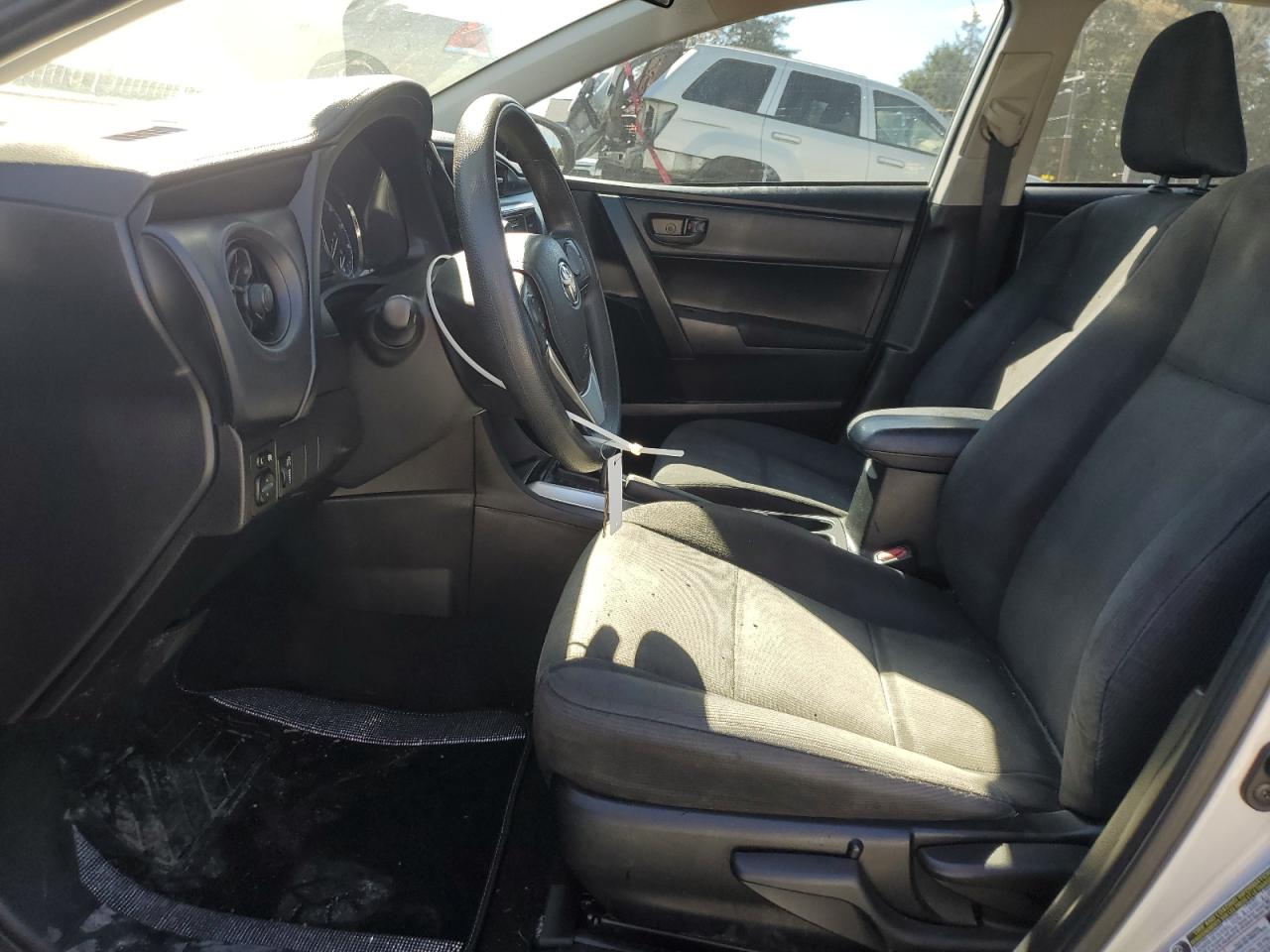 2017 Toyota Corolla L VIN: 2T1BURHE6HC800210 Lot: 82425455