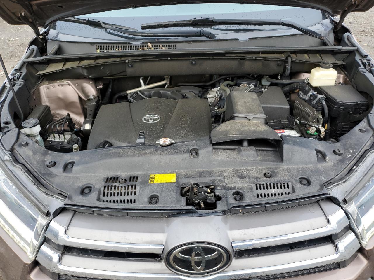 2018 Toyota Highlander Limited VIN: 5TDYZRFH4JS235333 Lot: 86303405