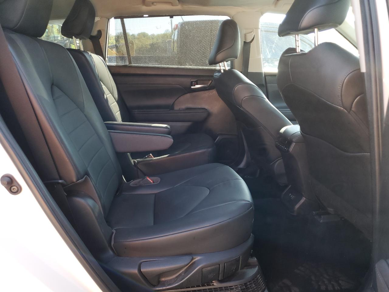 2021 Toyota Highlander Hybrid Xle VIN: 5TDGBRCH4MS048943 Lot: 85675965