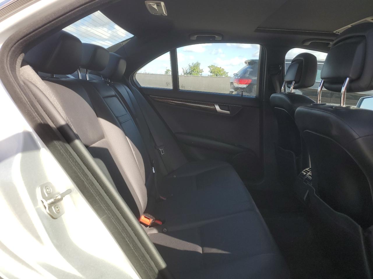 2014 Mercedes-Benz C 250 VIN: WDDGF4HB6EG210133 Lot: 85666995